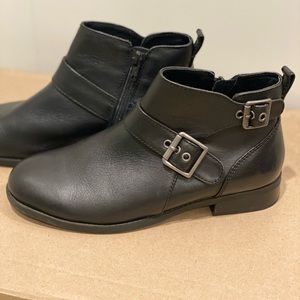 Vionic Ankle Boots